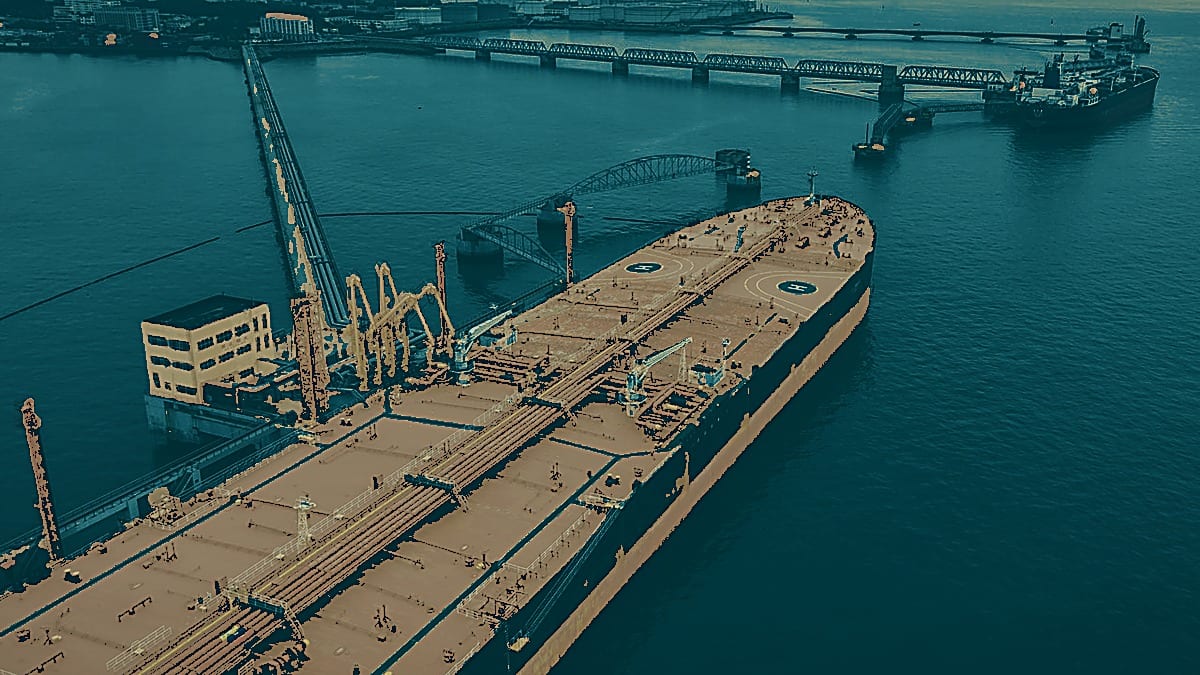 Oil Pulls Back as Hormuz Flows Recover While European Gas Risks Persist